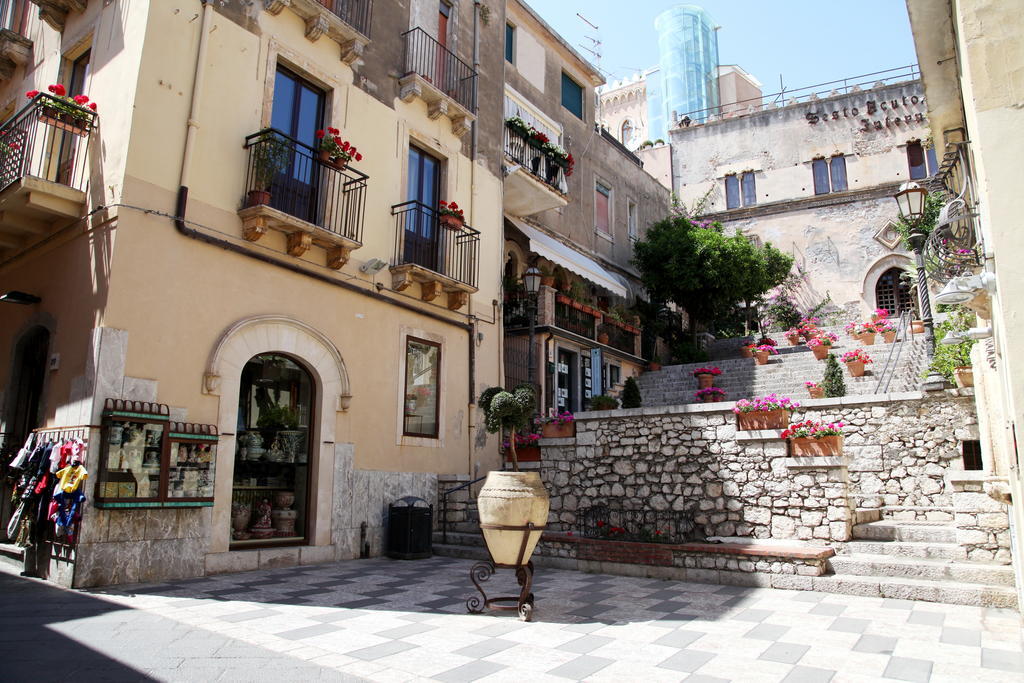 Bed & Breakfast Duomo Di Taormina Exterior photo