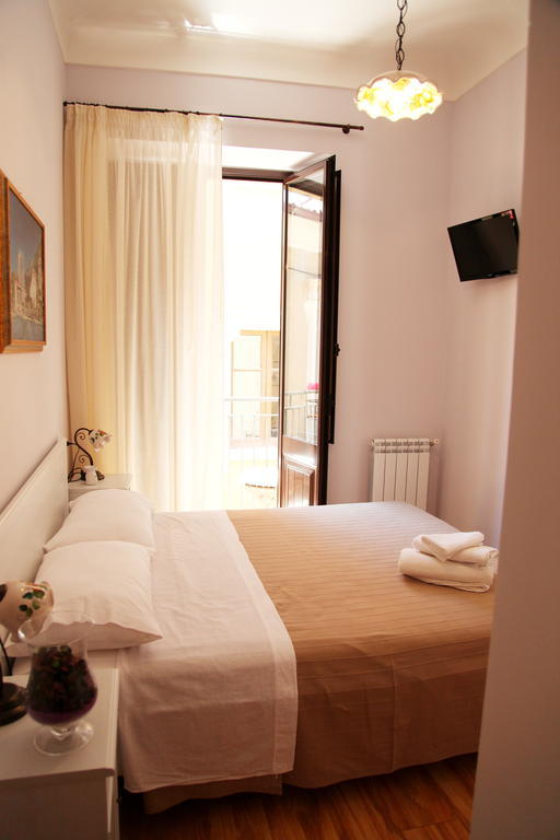 Bed & Breakfast Duomo Di Taormina Room photo